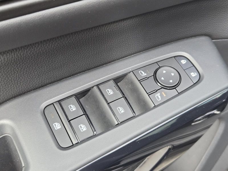 Used 2026 Nissan Pathfinder SV 2WD
