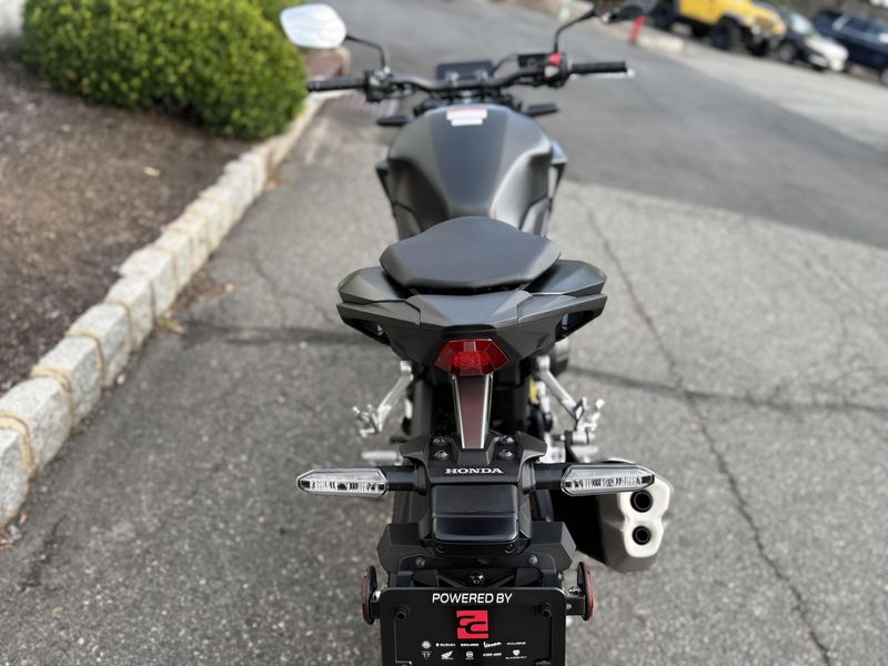 2025 Honda CB500FImage 5