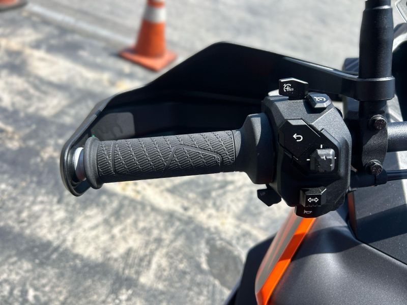 New 2027 KTM 1390 SUPER ADVENTURE S EVO Image 26