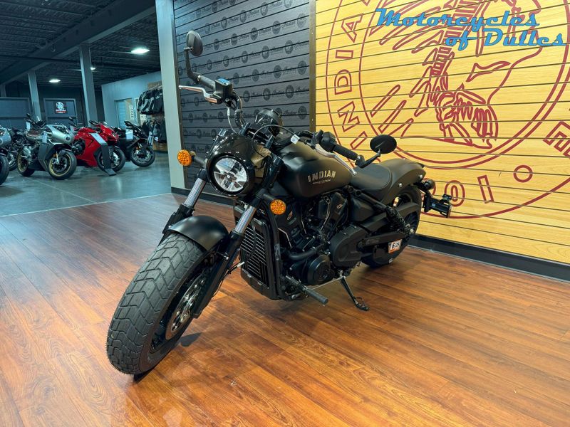 New 2025 Indian Motorcycle Scout Bobber Limited w&sol; Tech Pkg Image 4