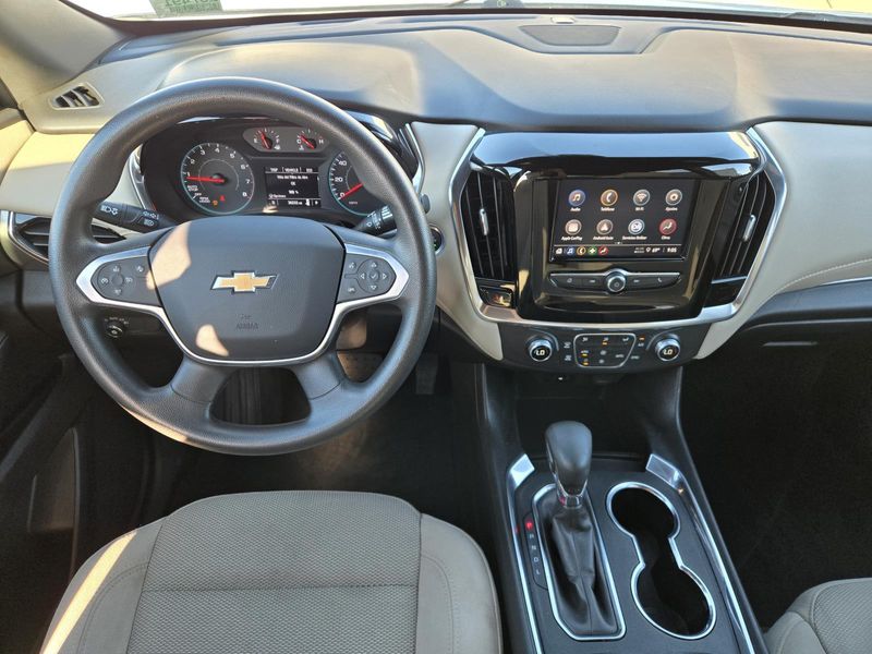 Used 2023 Chevrolet Traverse FWD 4dr LS w/1LS