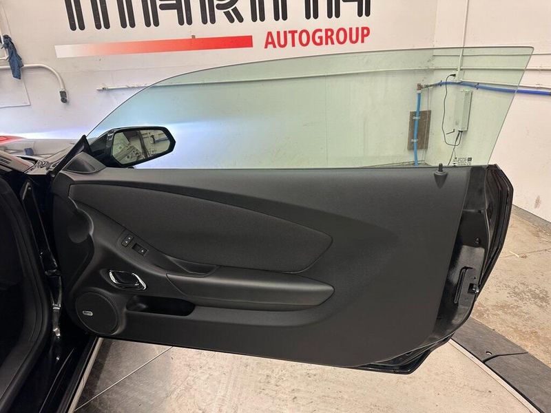 2014 Chevrolet Camaro 1LTImage 25