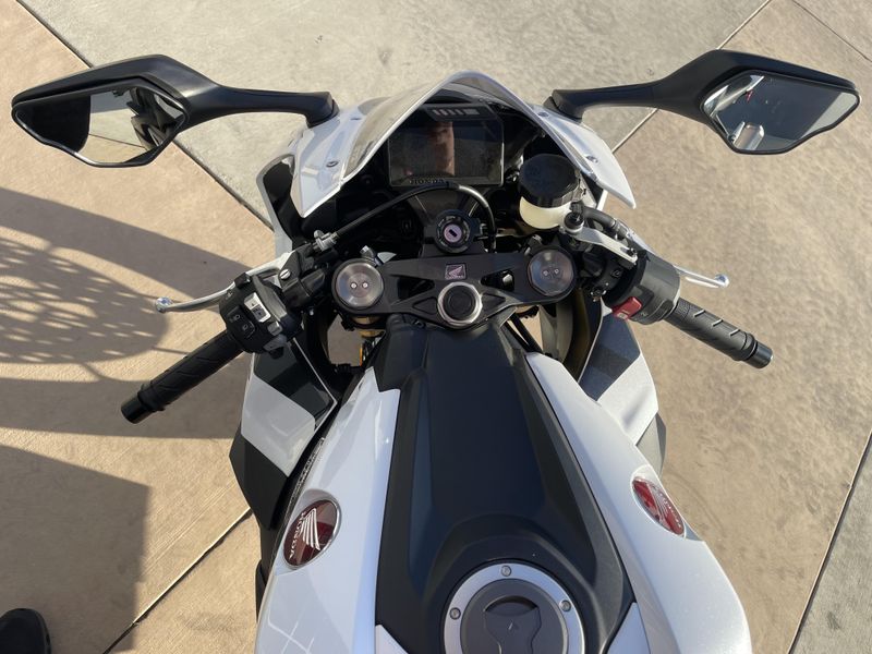 New 2026 Honda CBR1000RR Image 10