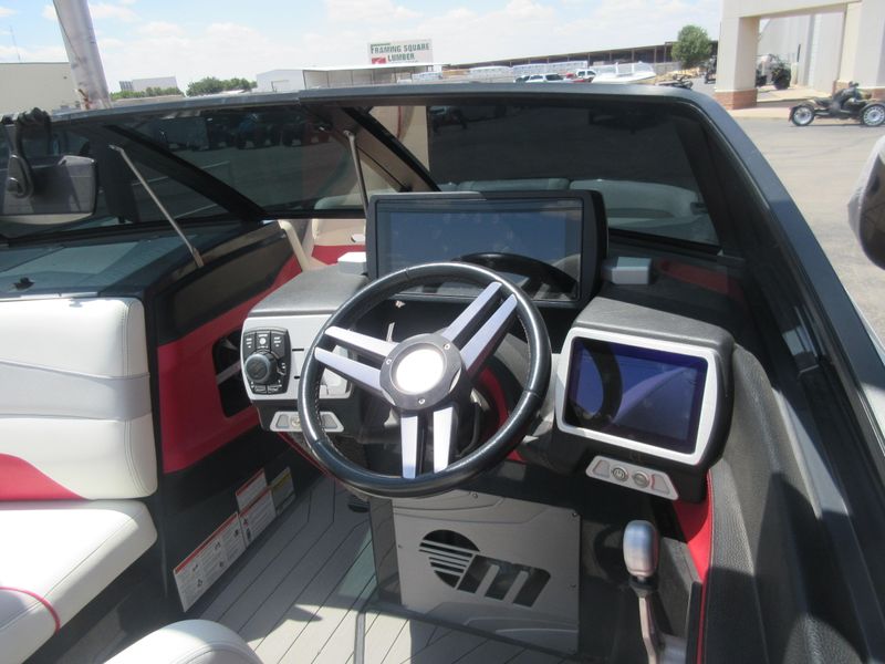 USED 2017 MALIBU WAKESETTER 22MXZ Image 20