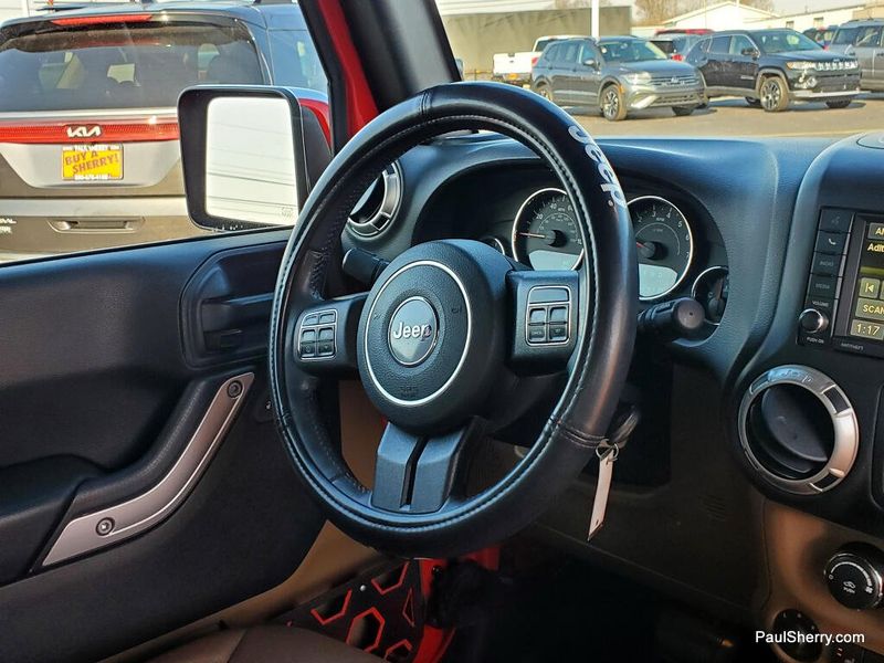 Used 2016 Jeep Wrangler Unlimited Sahara