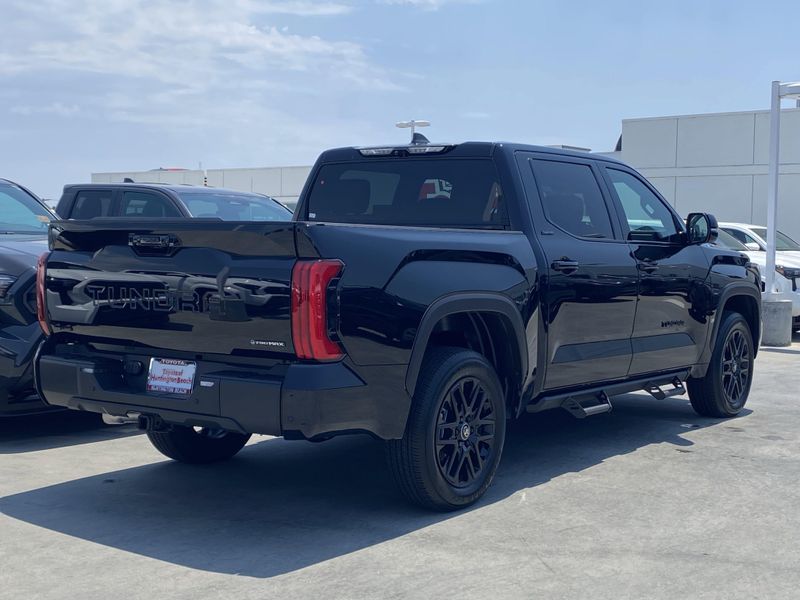 New 2025 Toyota Tundra Limited HybridImage 3