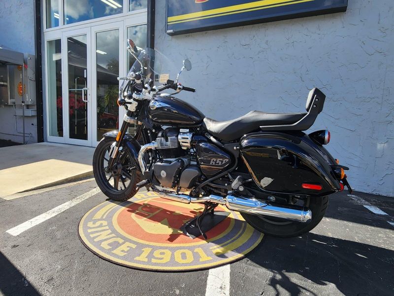 New 2024 Royal Enfield SUPER METEOR Image 6