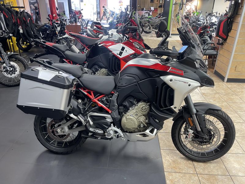 NEW 2025 Ducati MULTISTRADA V4 RALLY TRAVEL & RADAR SPOKED WHEELS Image 2