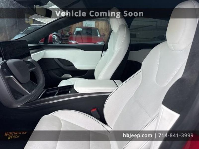 2023 Tesla Model S PlaidImage 9