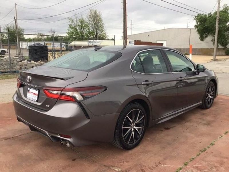 2024 Toyota Camry SEImage 5