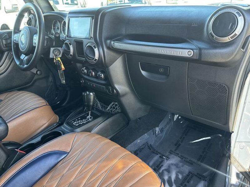 Used 2017 Jeep Wrangler Unlimited SportImage 16