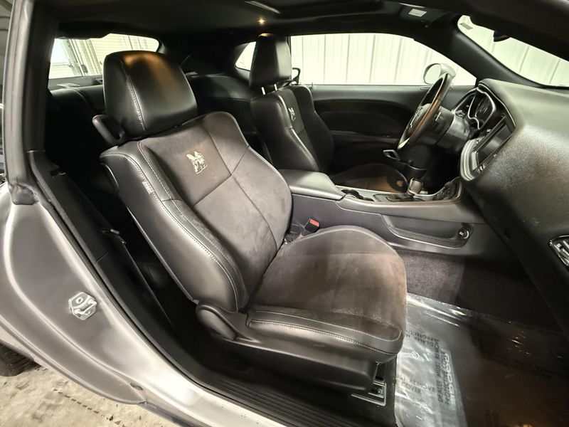 Used 2016 Dodge Challenger 392 Hemi Scat Pack ShakerImage 8