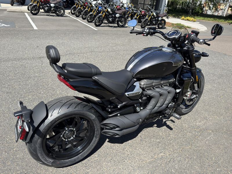 2025 Triumph Rocket III Storm GT - GRANITE - SAPPHIRE BLACK 