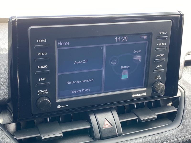 2022 Toyota RAV4 LEImage 21