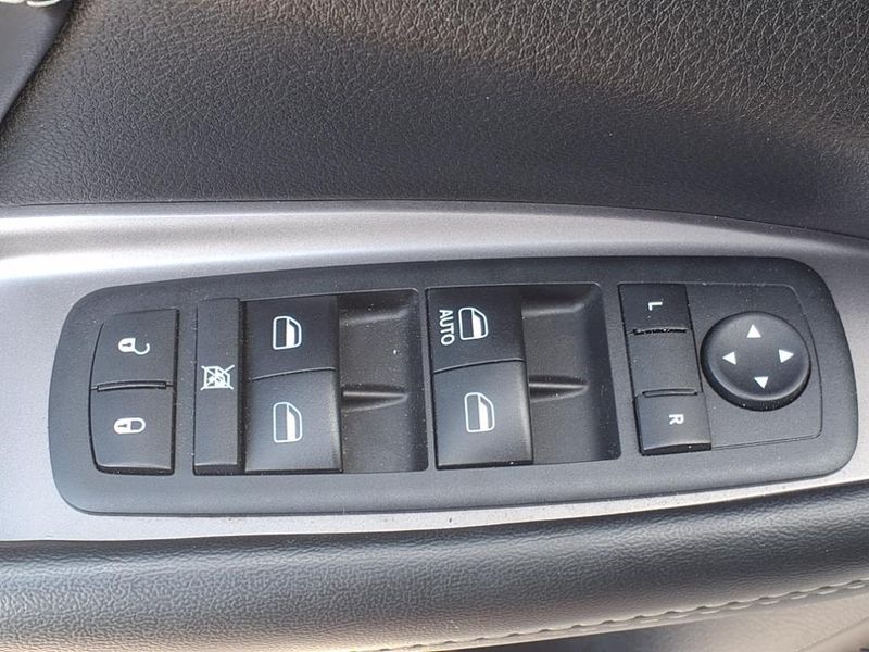 2018 Dodge Journey CrossroadImage 16
