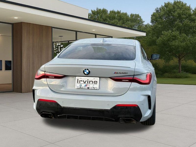 Used 2022 BMW 4 Series M440iImage 8