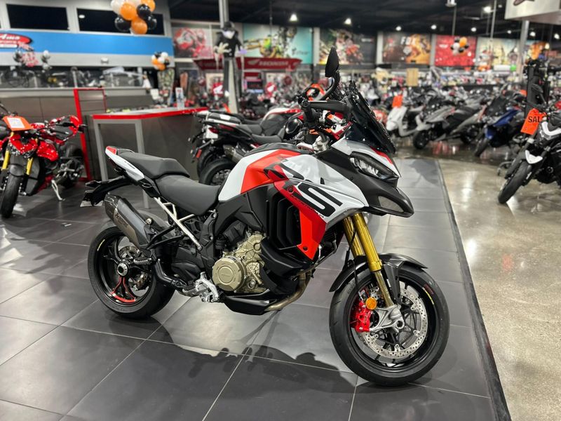 New 2025 Ducati MULTISTRADA V4 RS Image 14