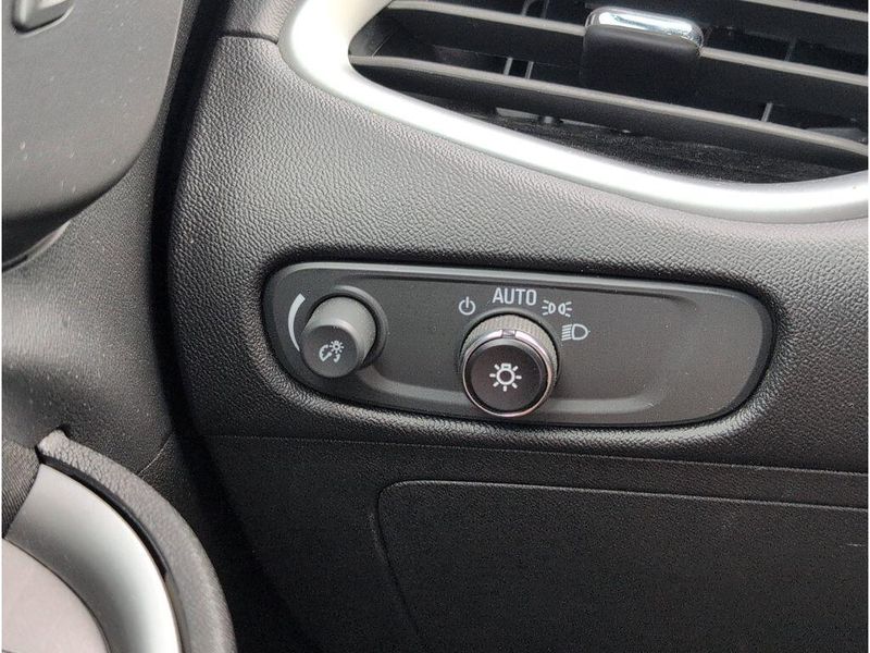 Used 2024 Chevrolet Malibu LTImage 27