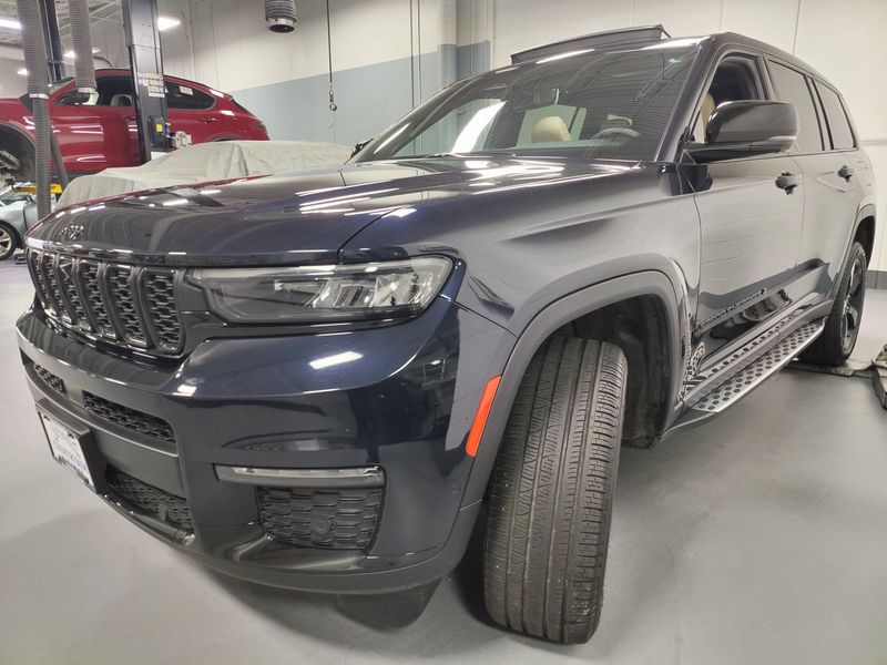 2024 Jeep Grand Cherokee L Limited Black 4x4 w/Suroof/Lux Tech IIImage 15