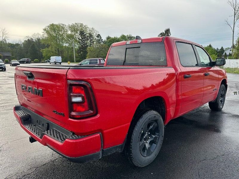 2025 RAM 1500 Tradesman Crew Cab 4x4 5