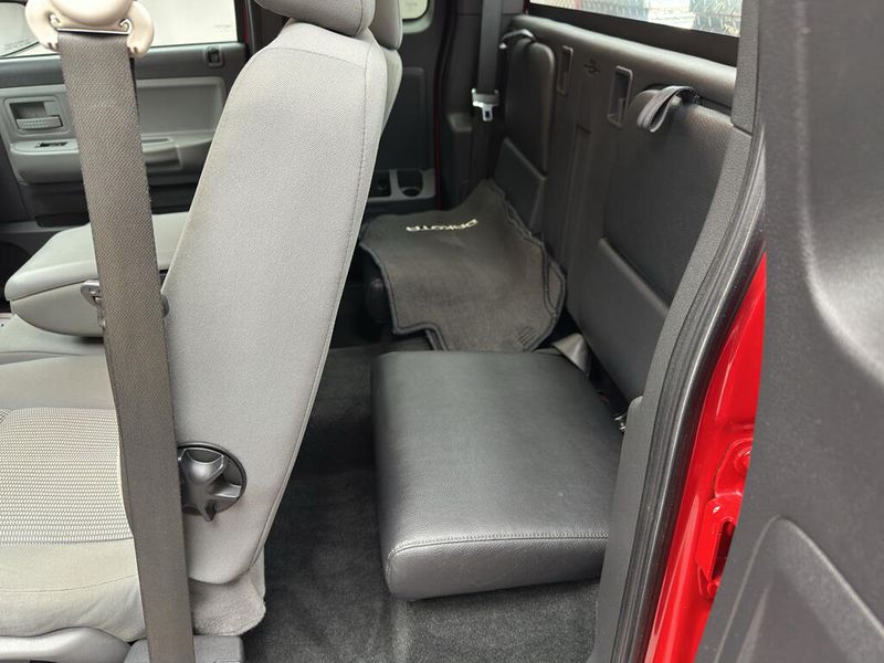 Used 2011 RAM Dakota Bighorn/LonestarImage 8