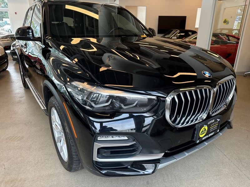 2021 BMW X5 xDrive40iImage 3