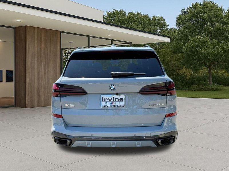 New 2026 BMW X5 xDrive50eImage 10