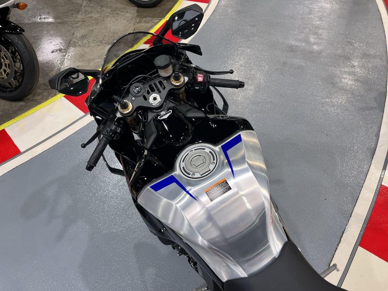 New 2026 Yamaha YZF-R1M Image 11