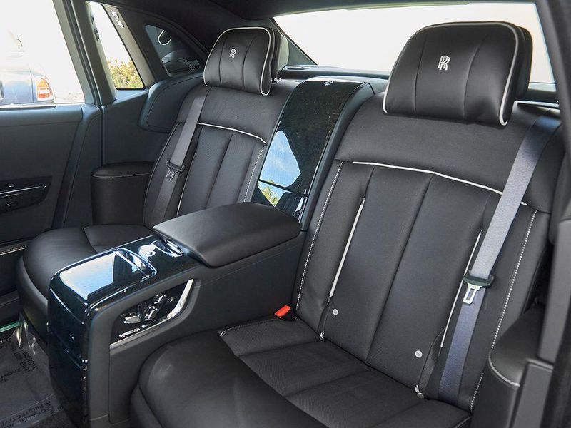 New 2026 Rolls-Royce Phantom Image 19