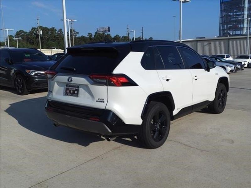 2020 Toyota RAV4 Hybrid XSEImage 2