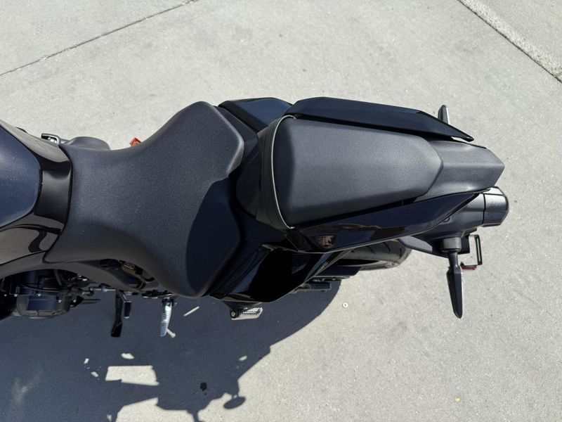 New 2025 Yamaha YZF-R9 Image 11