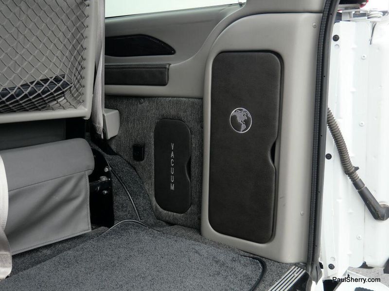 2023 GMC Savana Cargo Image 22