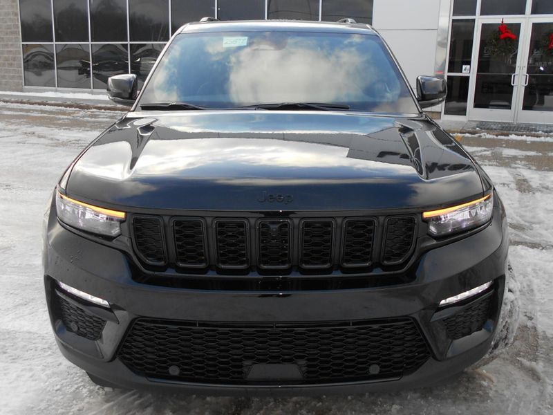 2025 Jeep Grand Cherokee Image 31