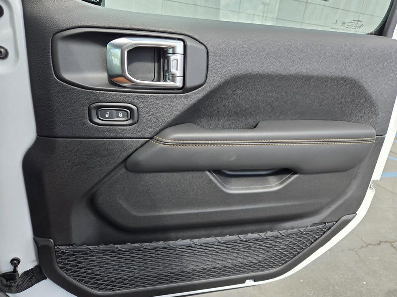 New 2025 Jeep Wrangler 4-door Sahara