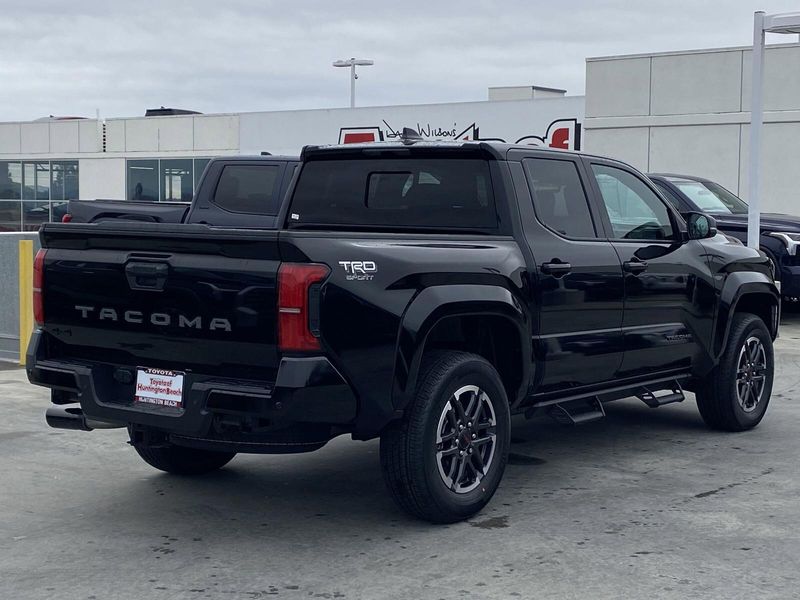 2025 Toyota Tacoma TRD SportImage 3