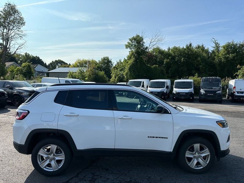 2022 Jeep Compass LatitudeImage 10