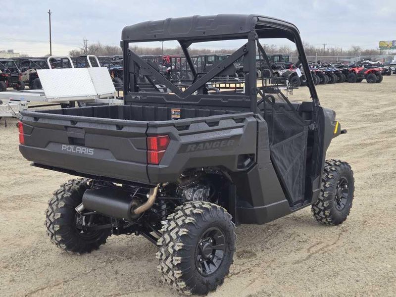 New 2026 Polaris RANGER 1000 PREMIUM 