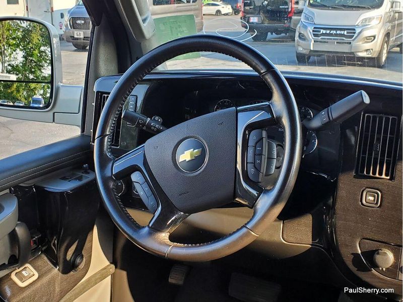 Used 2019 Chevrolet Express 2500 Image 27
