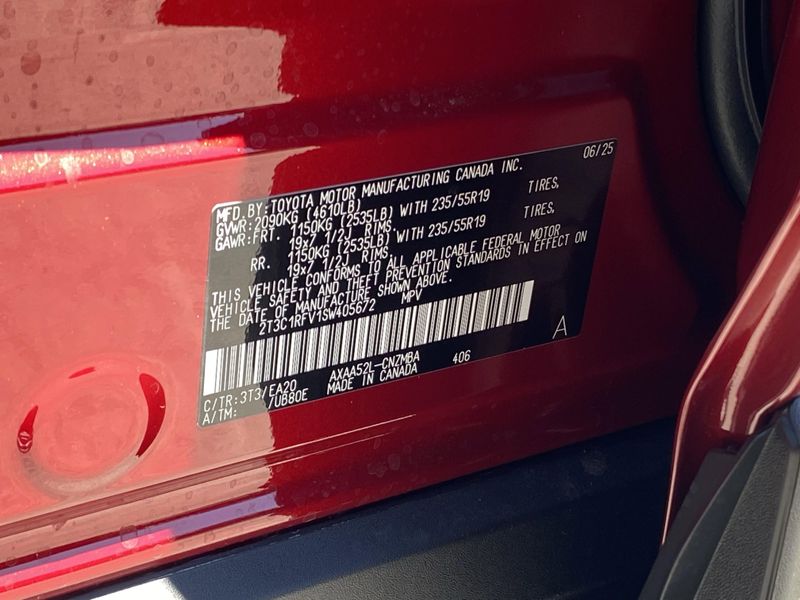 New 2025 Toyota RAV4 XLE PremiumImage 20