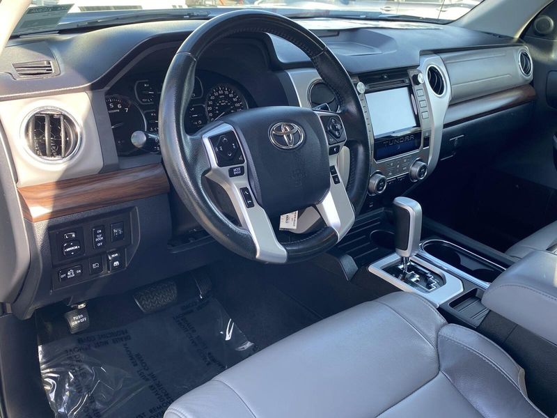 2018 Toyota Tundra Image 16