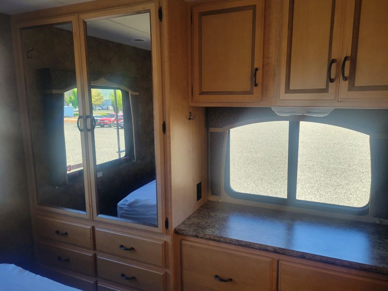 Used 2012 THOR M-32A  FORD Image 19