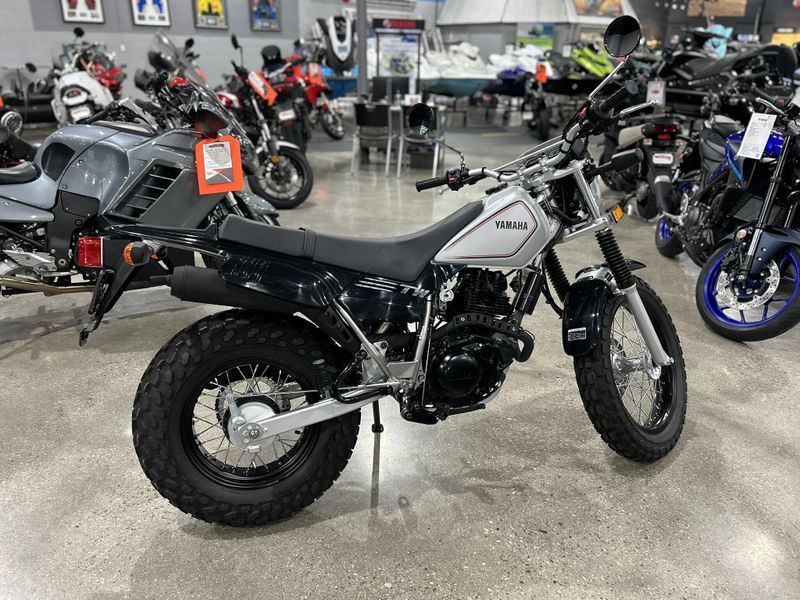 Used 2025 Yamaha TW200 Image 16