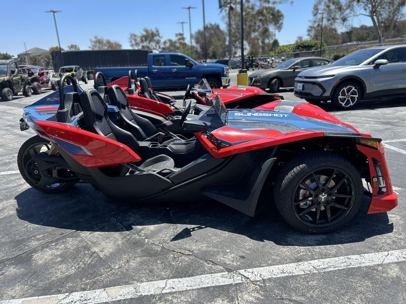 New 2025 Polaris SLINGSHOT SLR AUTODRIVE Image 6