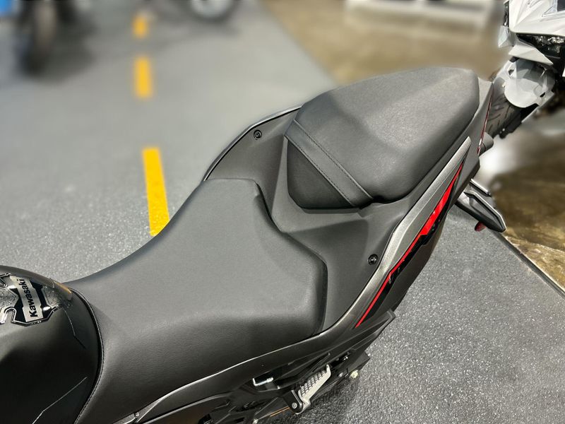 New 2025 Kawasaki Z500 SE ABS Image 25