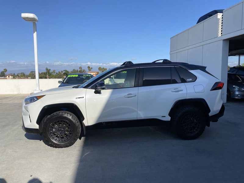 2021 Toyota RAV4 XSEImage 7