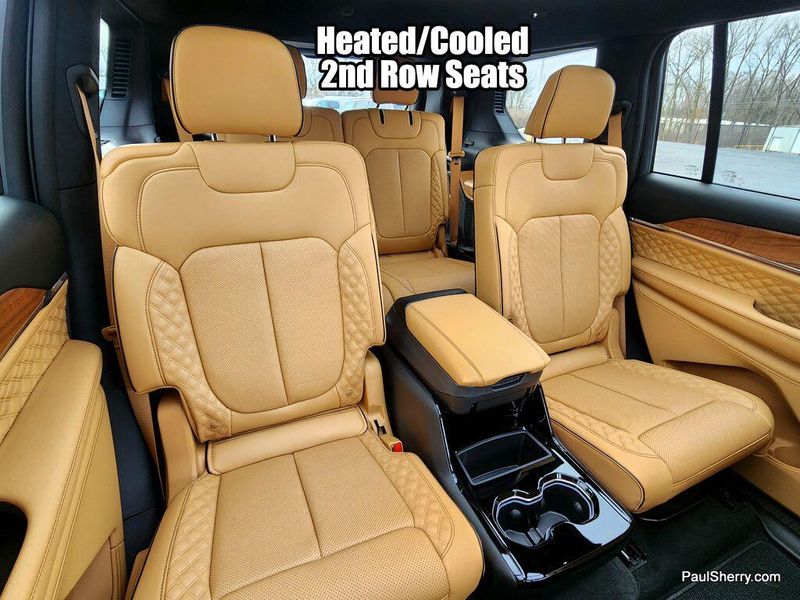 New 2025 Jeep Grand Cherokee L Summit Reserve 4x4Image 5