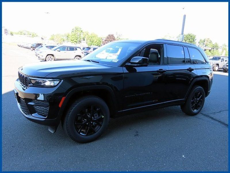 2024 Jeep Grand Cherokee Altitude XImage 1