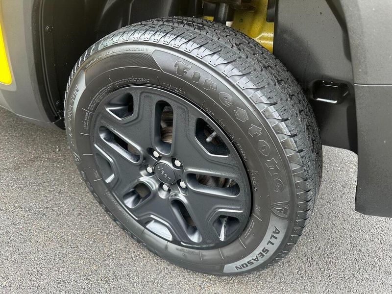 2018 Jeep Renegade Trailhawk photo 13