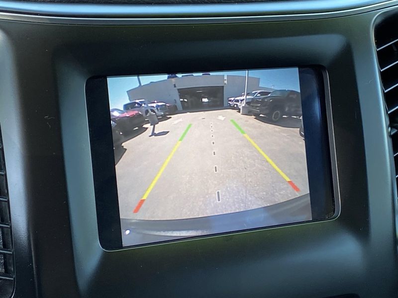 Used 2019 Jeep Cherokee Latitude PlusImage 19