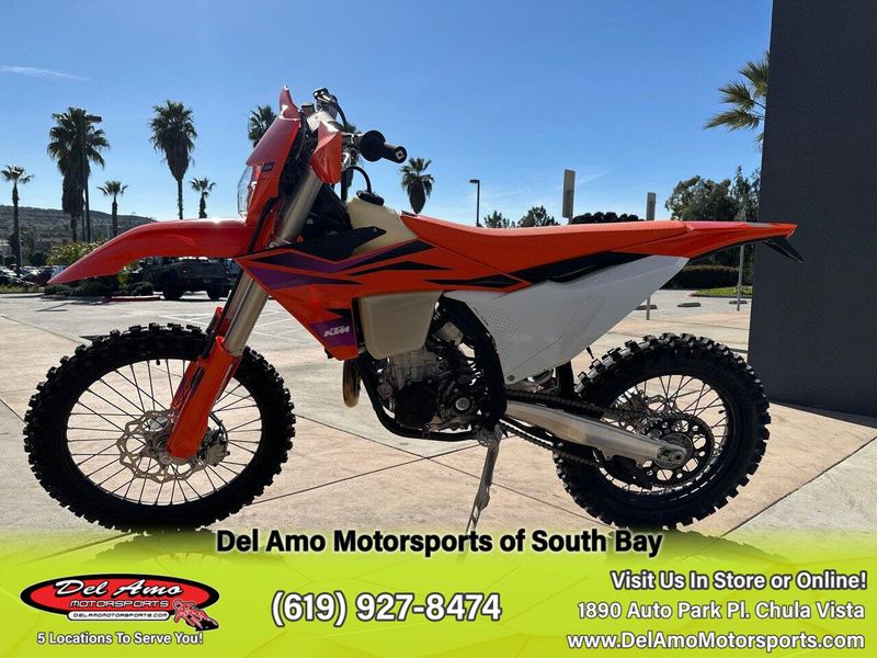 2024 KTM 500 XW-F  in a ORANGE exterior color. Del Amo Motorsports of South Bay (619) 547-1937 delamomotorsports.com 